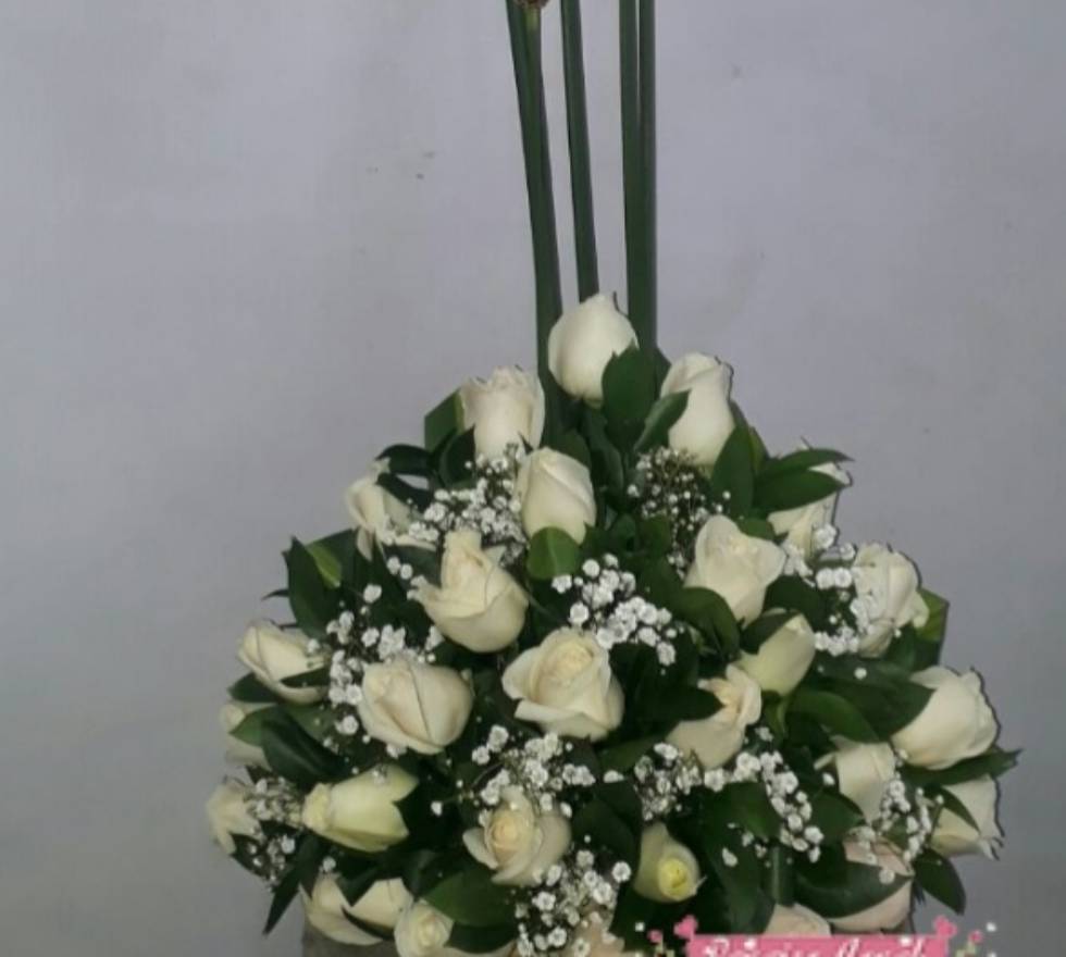 Ramo fúnebre flores que conmueven.