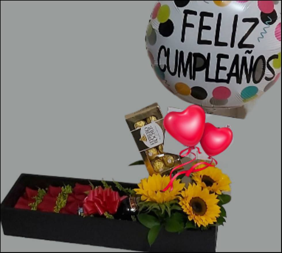 Caja de Rosas feliz cumpleaños.