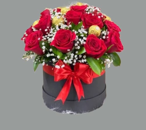 Caja de rosas ternura en caja.