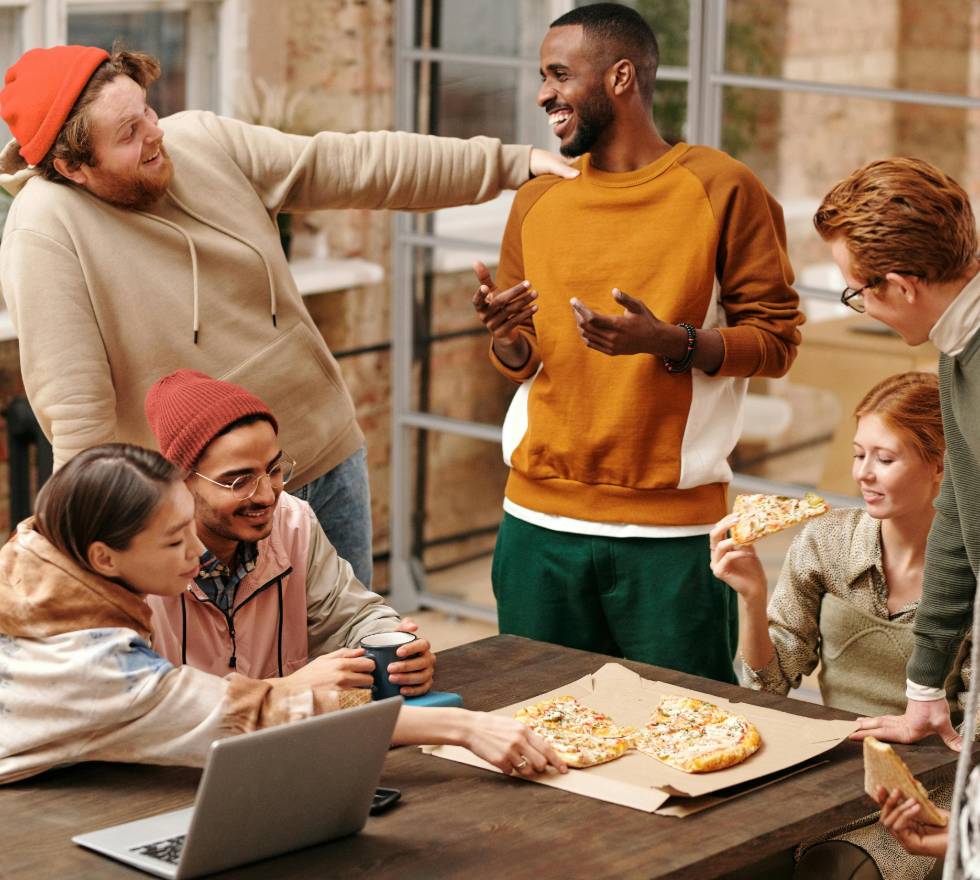 “Celebra el Mes del Amor y la Amistad con detalles que hablan por ti”